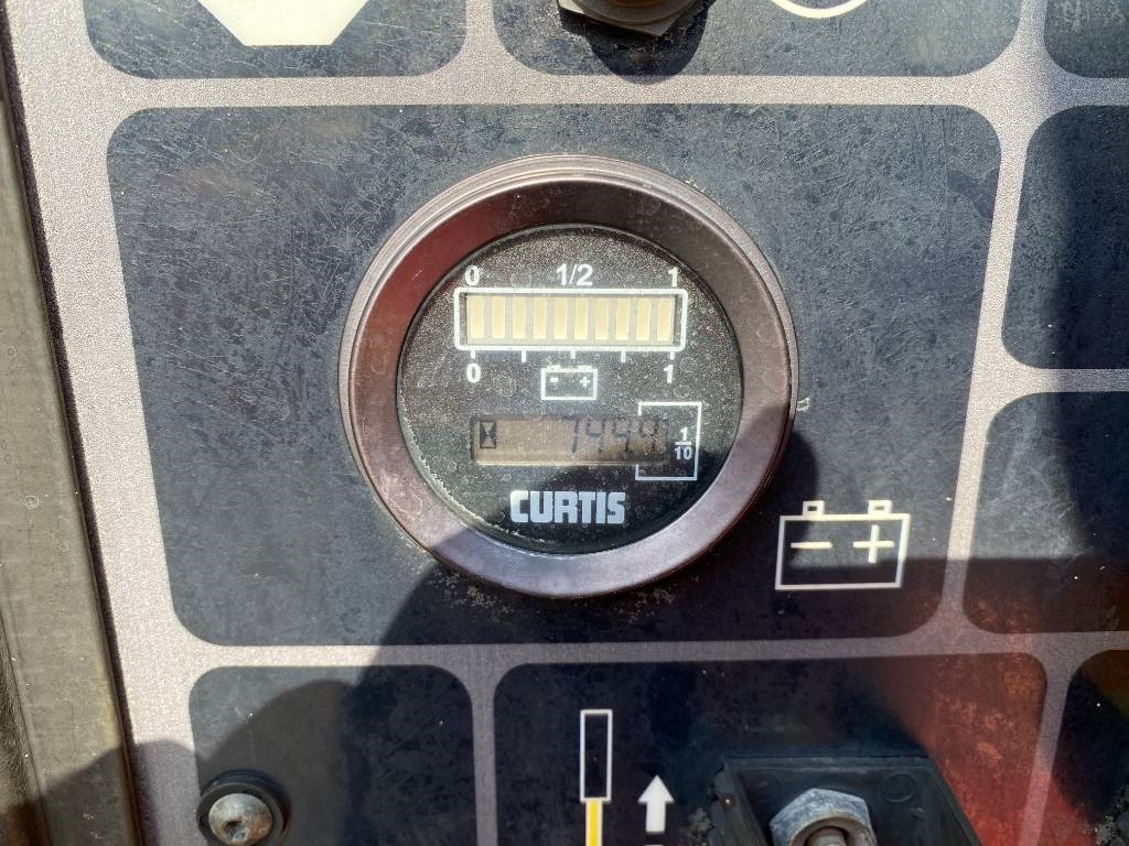 Plataforma articulada JLG M 450 AJ Hybr. Diesel elc. 15,7m a réparer: foto 8