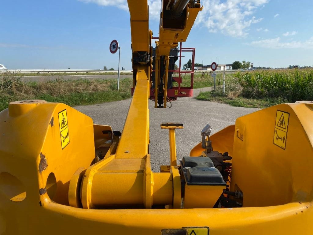 Plataforma articulada JLG M 450 AJ Hybr. Diesel elc. 15,7m a réparer: foto 29