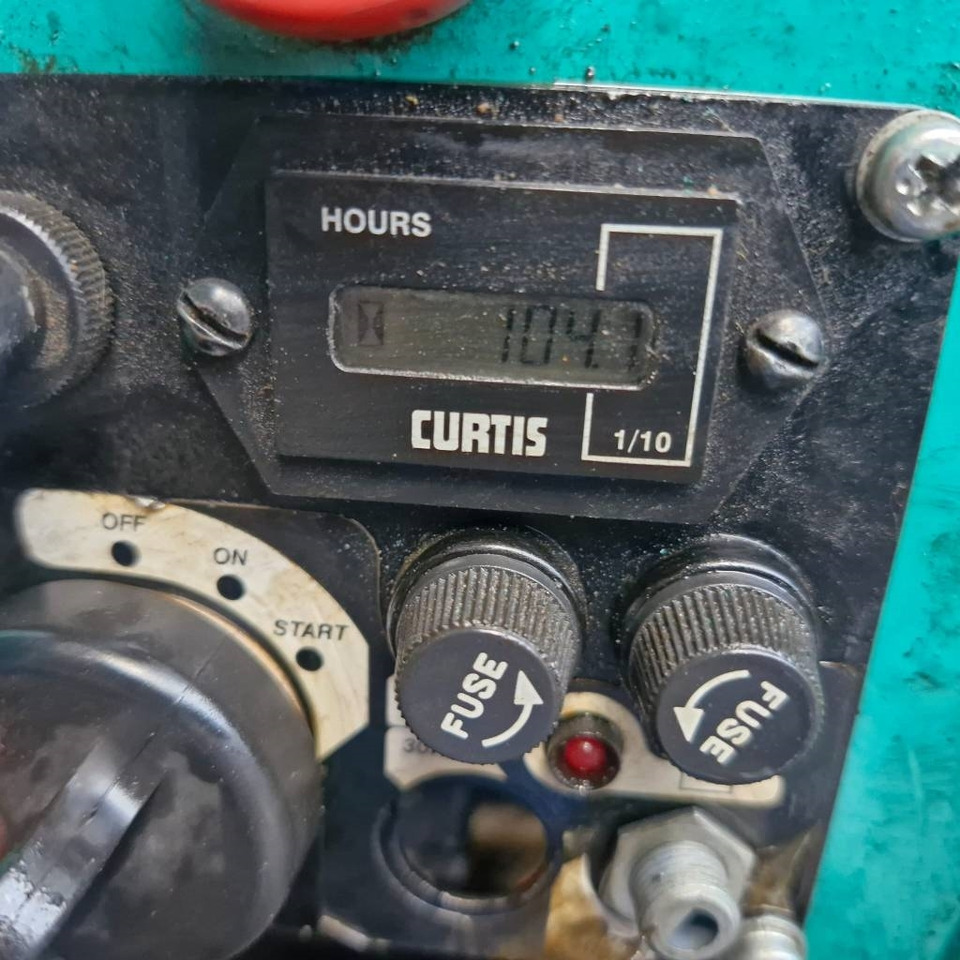 Minigrúa Maeda MC 174 CRM 1er Main Origine Française endommagée: foto 7 Minigrúa Maeda MC 174 CRM 1er Main Origine Française endommagée: foto 7