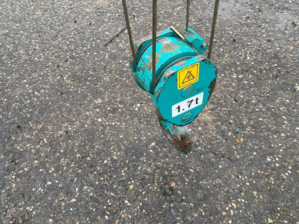 Minigrúa Maeda MC 174 CRM 1er Main Origine Française endommagée: foto 25 Minigrúa Maeda MC 174 CRM 1er Main Origine Française endommagée: foto 25