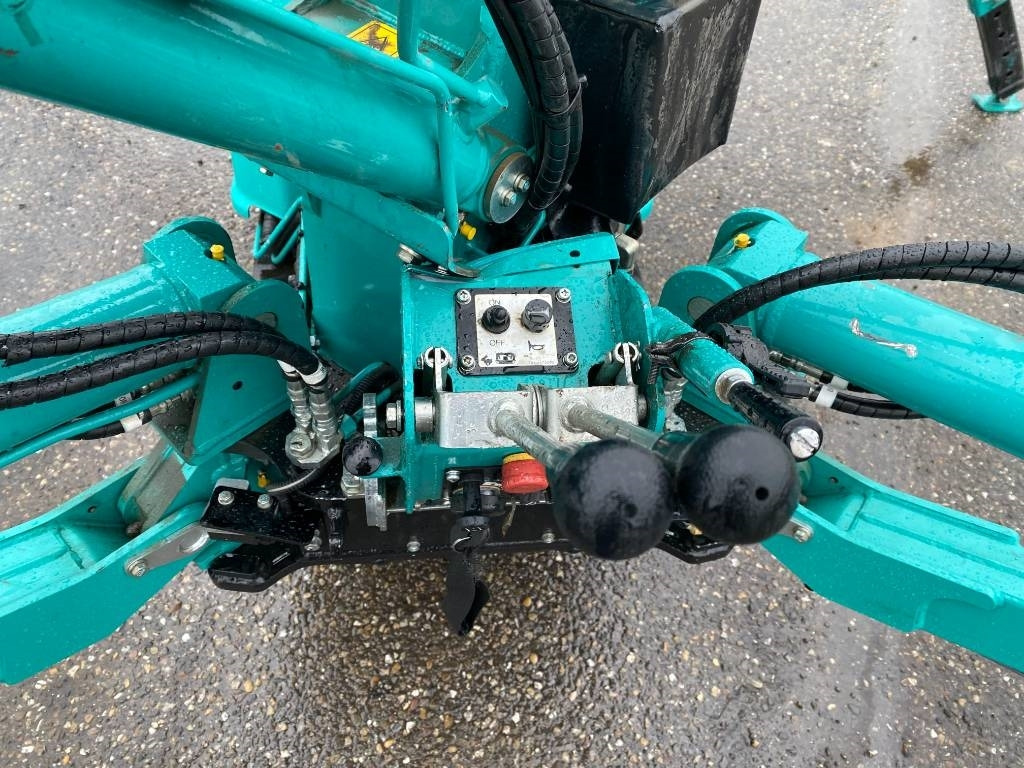 Minigrúa Maeda MC 174 CRM 1er Main Origine Française endommagée: foto 38 Minigrúa Maeda MC 174 CRM 1er Main Origine Française endommagée: foto 38