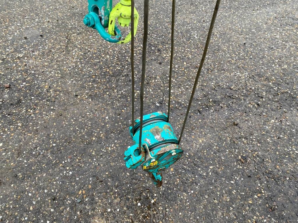 Minigrúa Maeda MC 174 CRM 1er Main Origine Française endommagée: foto 32 Minigrúa Maeda MC 174 CRM 1er Main Origine Française endommagée: foto 32