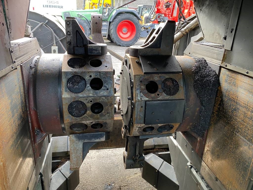 Torno de metal Mazak / Yamazaki FLEX-GL 200N-MLTPLX 630 1er Main: foto 17 Torno de metal Mazak / Yamazaki FLEX-GL 200N-MLTPLX 630 1er Main: foto 17