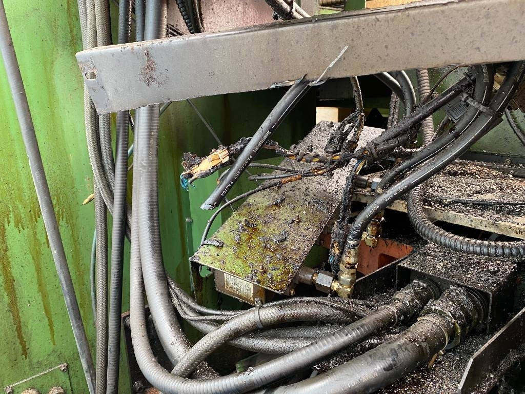 Torno de metal Mazak / Yamazaki FLEX-GL 200N-MLTPLX 630 1er Main: foto 7 Torno de metal Mazak / Yamazaki FLEX-GL 200N-MLTPLX 630 1er Main: foto 7