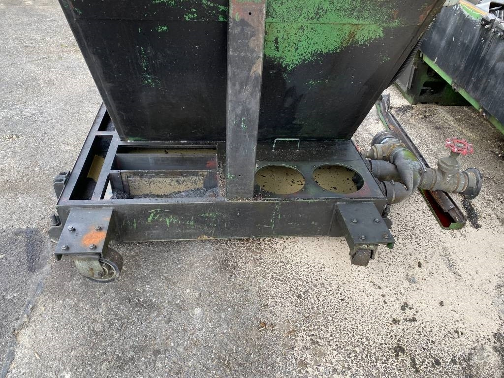 Torno de metal Mazak / Yamazaki FLEX-GL 200N-MLTPLX 630 1er Main: foto 36 Torno de metal Mazak / Yamazaki FLEX-GL 200N-MLTPLX 630 1er Main: foto 36