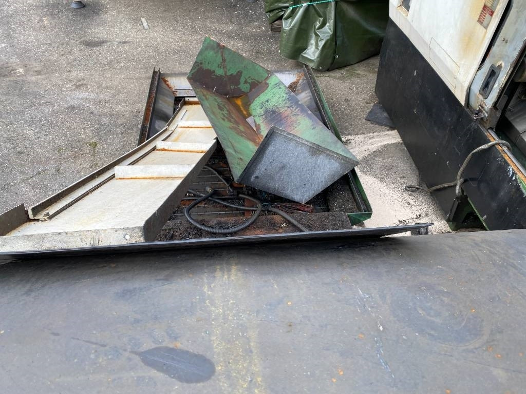 Torno de metal Mazak / Yamazaki FLEX-GL 200N-MLTPLX 630 1er Main: foto 37 Torno de metal Mazak / Yamazaki FLEX-GL 200N-MLTPLX 630 1er Main: foto 37