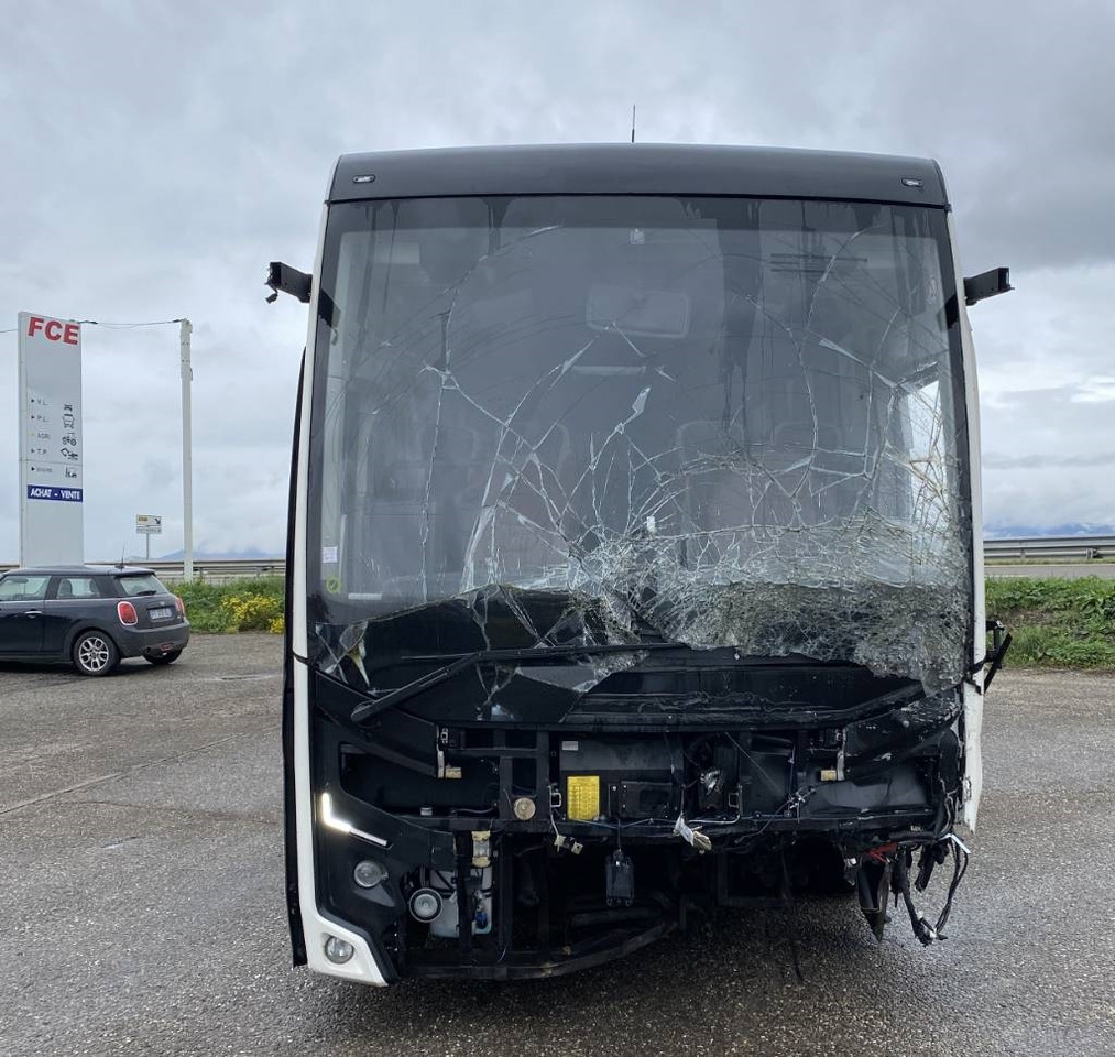 Otokar ULYSO-T Cummins e6/316Ps endommagé - Autocar: foto 2 Otokar ULYSO-T Cummins e6/316Ps endommagé - Autocar: foto 2