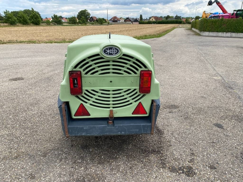 Sullair 38K-0002 Avec accessoires NON ACCIDENTE* - Compresor de aire: foto 5 Sullair 38K-0002 Avec accessoires NON ACCIDENTE* - Compresor de aire: foto 5