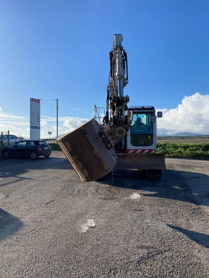 Takeuchi TB 2150-R Certificat CE endommagée - Excavadora de cadenas: foto 2 Takeuchi TB 2150-R Certificat CE endommagée - Excavadora de cadenas: foto 2