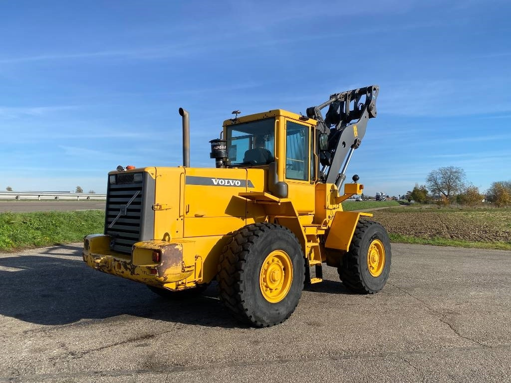 Volvo L90D Origine Française endommagée - Cargadora de ruedas: foto 4 Volvo L90D Origine Française endommagée - Cargadora de ruedas: foto 4