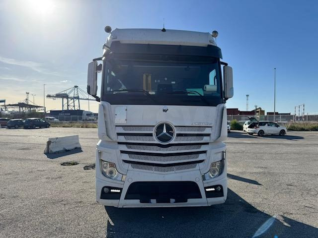 Mercedes ACTROS 1853 RETARDER - Cabeza tractora: foto 2 Mercedes ACTROS 1853 RETARDER - Cabeza tractora: foto 2