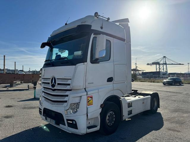 Mercedes ACTROS 1853 RETARDER - Cabeza tractora: foto 1 Mercedes ACTROS 1853 RETARDER - Cabeza tractora: foto 1