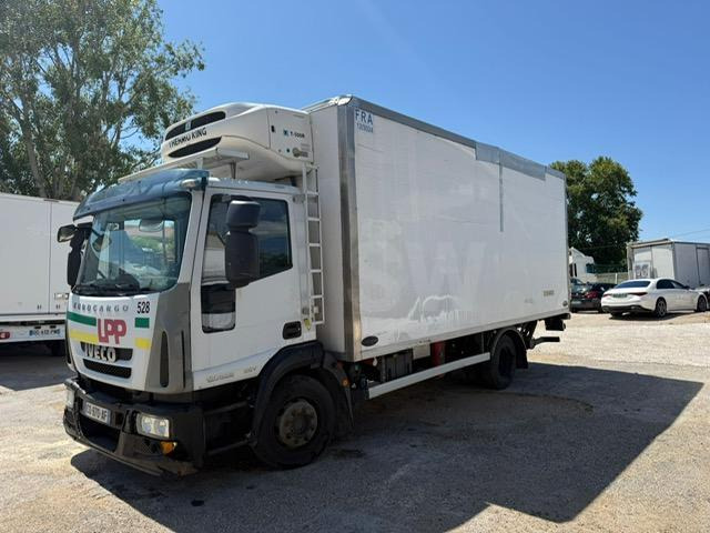 Iveco 120E22 CAISSE FRIGO HAYON - Camión frigorífico: foto 1 Iveco 120E22 CAISSE FRIGO HAYON - Camión frigorífico: foto 1