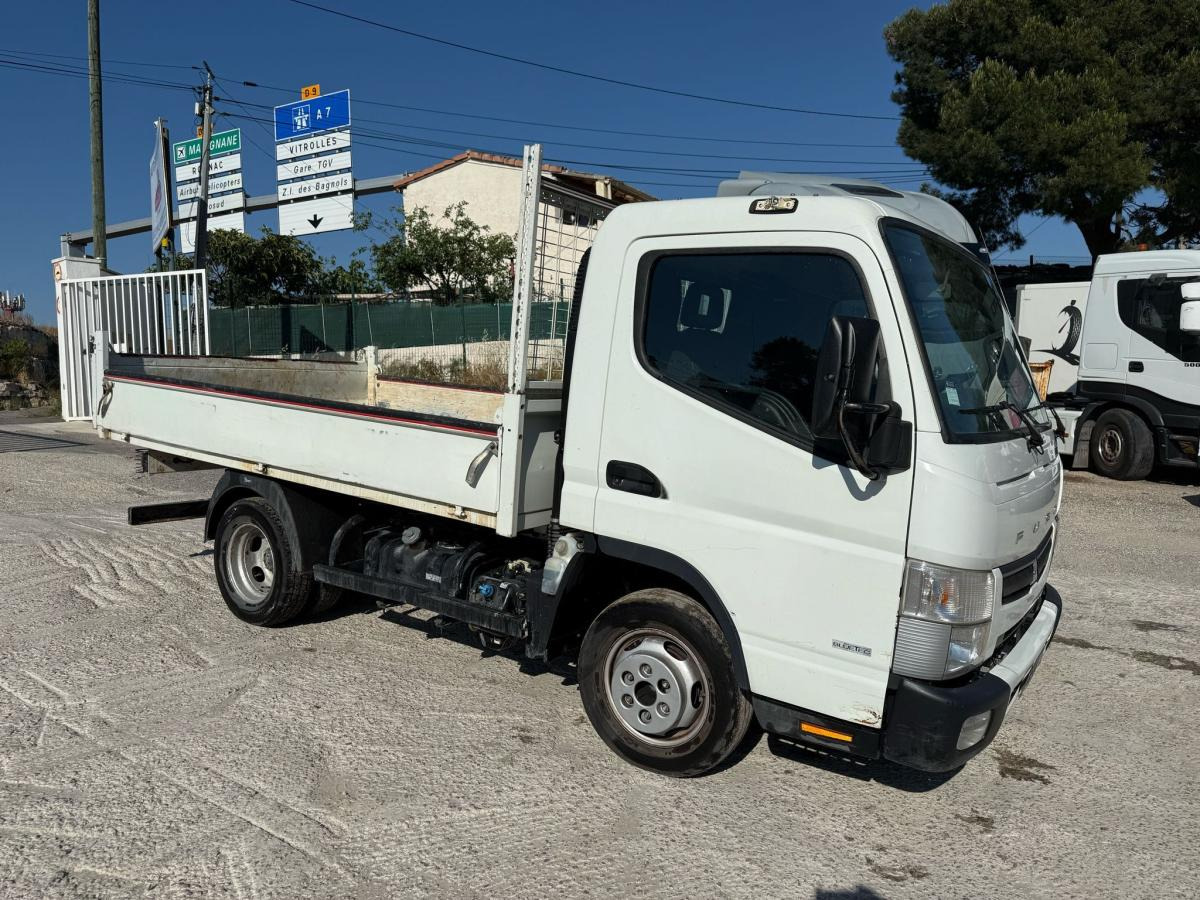 Mitsubishi Fuso Canter 3C15 - Furgoneta basculante: foto 3 Mitsubishi Fuso Canter 3C15 - Furgoneta basculante: foto 3