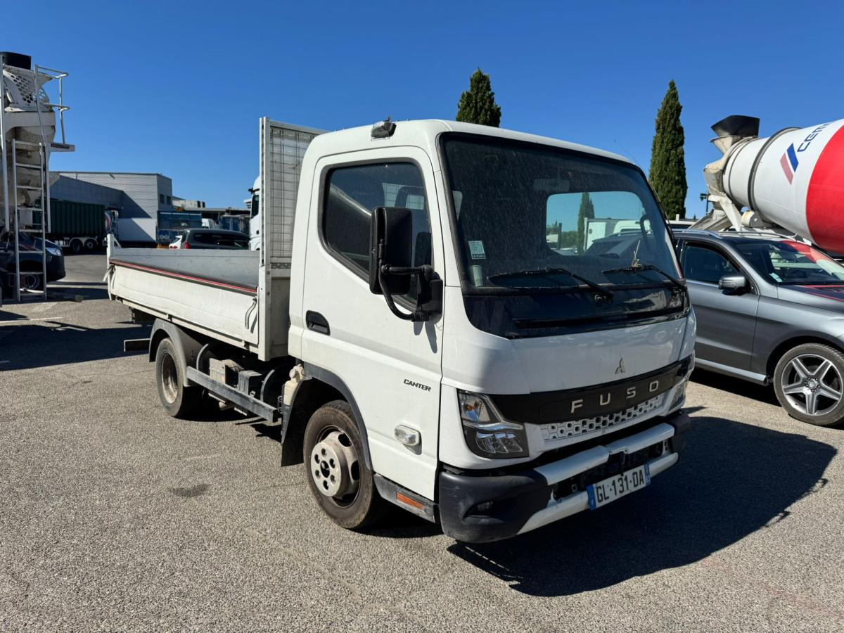Mitsubishi Fuso Canter 3C15 - Furgoneta basculante: foto 1 Mitsubishi Fuso Canter 3C15 - Furgoneta basculante: foto 1
