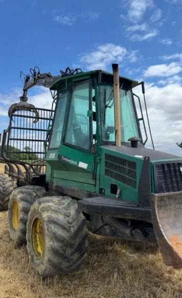 TIMBERJACK TIMBERJACK 810 B - Autocargador: foto 2 TIMBERJACK TIMBERJACK 810 B - Autocargador: foto 2