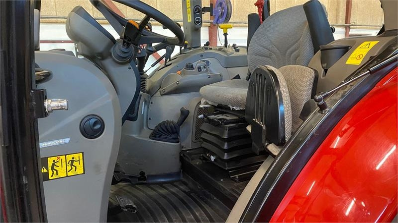 Tractor Case IH Farmall 100C: foto 6