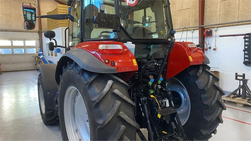 Case IH Farmall 100C - Tractor: foto 4 Case IH Farmall 100C - Tractor: foto 4