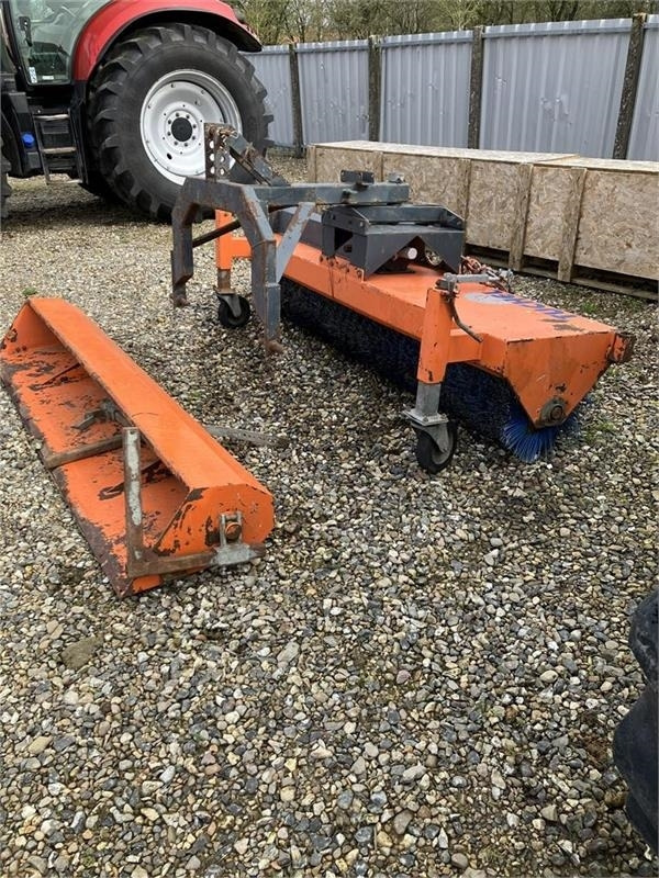 Tuchel Kost med opsamler - Barredora cucharón para Maquinaria agrícola: foto 3 Tuchel Kost med opsamler - Barredora cucharón para Maquinaria agrícola: foto 3