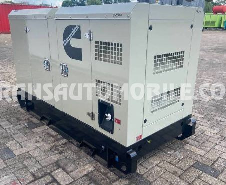 Cummins 66Kva DIESEL - EXPORT OUT EU - Generador industriale: foto 1 Cummins 66Kva DIESEL - EXPORT OUT EU - Generador industriale: foto 1