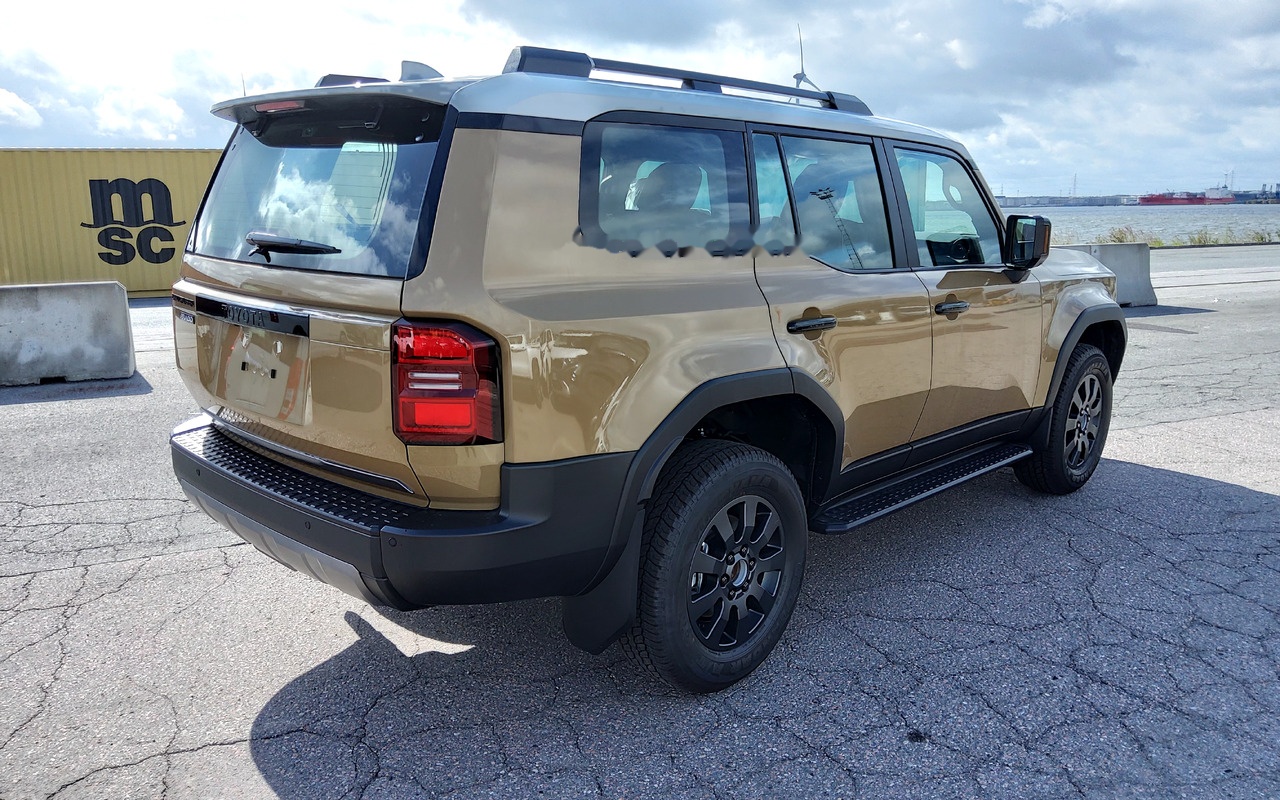 Toyota Land Cruiser Prado 250 VX ae68 first edition 2.4L Petrol Turbo Automatic NEW MODEL - Coche: foto 5 Toyota Land Cruiser Prado 250 VX ae68 first edition 2.4L Petrol Turbo Automatic NEW MODEL - Coche: foto 5