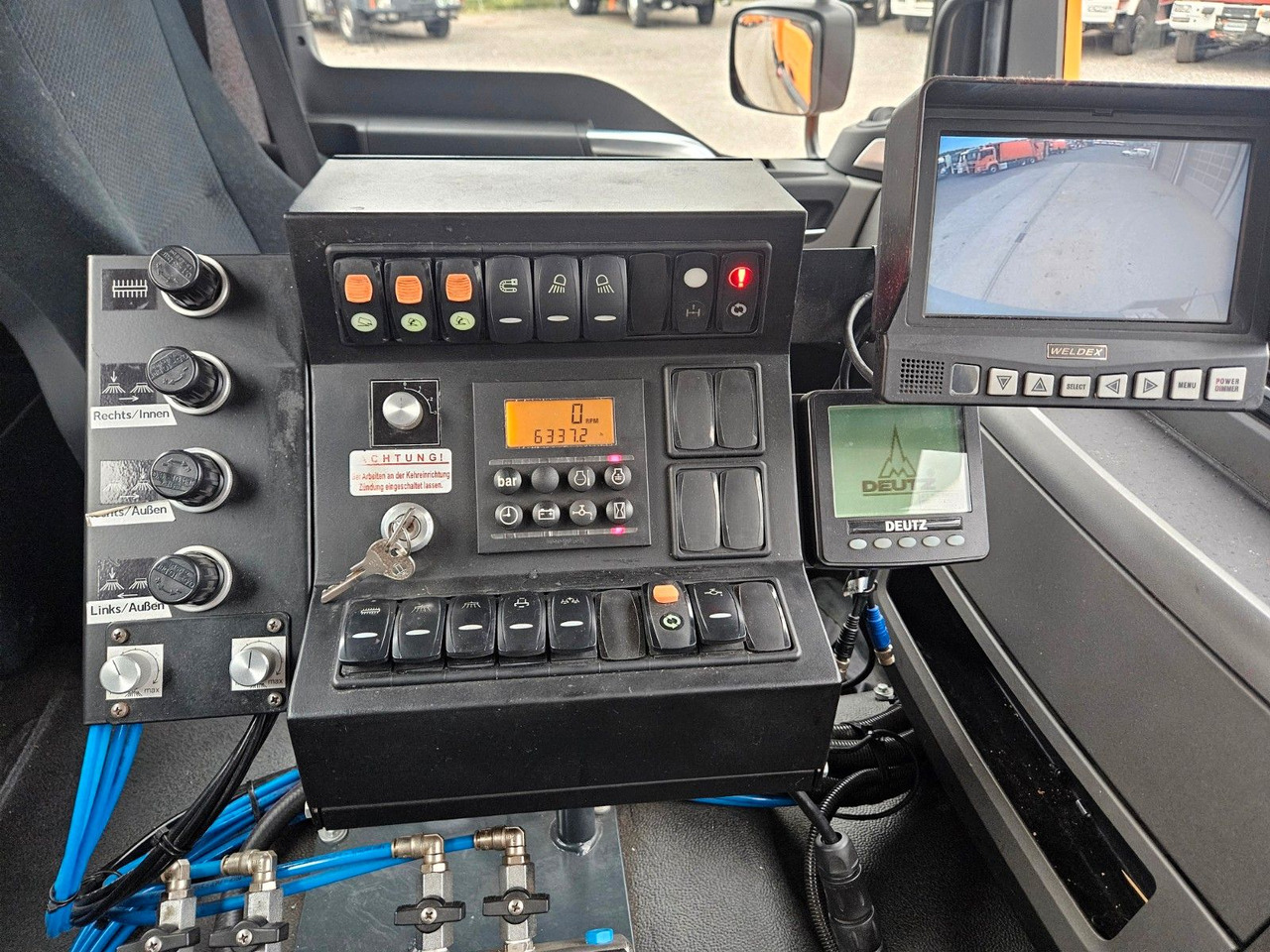 Barredora vial MAN TGM 18.250 Euro6 BROCK SL200 L+R  Aufbaumotor: foto 11