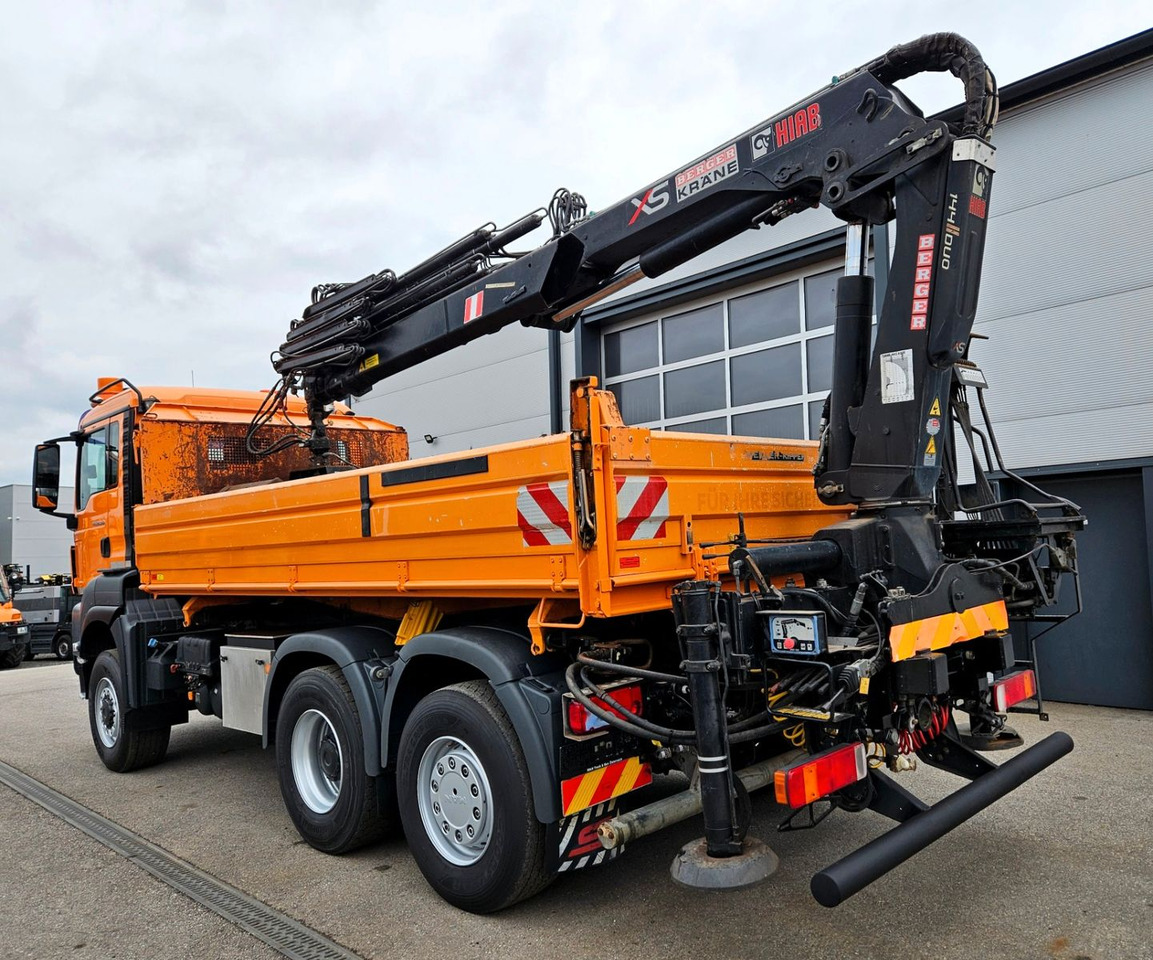 Camión volquete, Camión grúa MAN TGS 28.360 6x4-4 HIAB 144E-4 Kran Euro5: foto 6