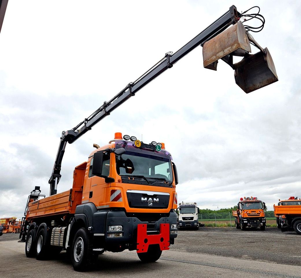 Camión volquete, Camión grúa MAN TGS 28.360 6x4-4 HIAB 144E-4 Kran Euro5: foto 11