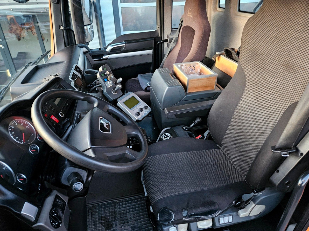 Camión volquete, Camión grúa MAN TGS 28.400 6x4-4 BL Palfinger PK12002 Kran Euro5: foto 15