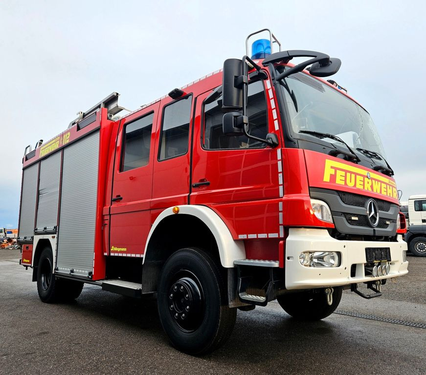Mercedes-Benz Atego 1529 4x4 Feuerwehr Schlingmann LF20 - Camión de bomberos: foto 1 Mercedes-Benz Atego 1529 4x4 Feuerwehr Schlingmann LF20 - Camión de bomberos: foto 1