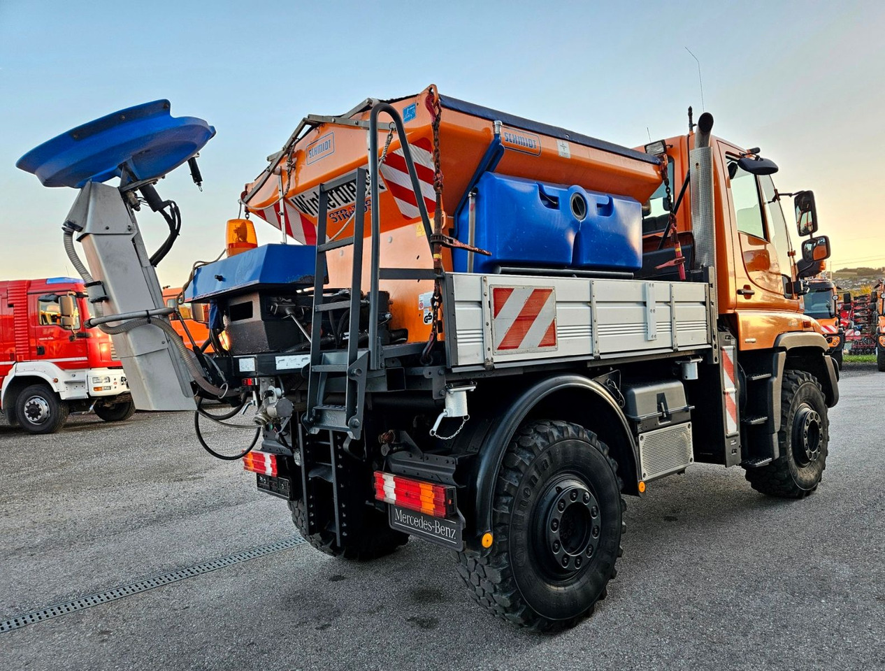 Unimog U400 6 Zylinder EAS 5960h - Camión volquete: foto 5 Unimog U400 6 Zylinder EAS 5960h - Camión volquete: foto 5