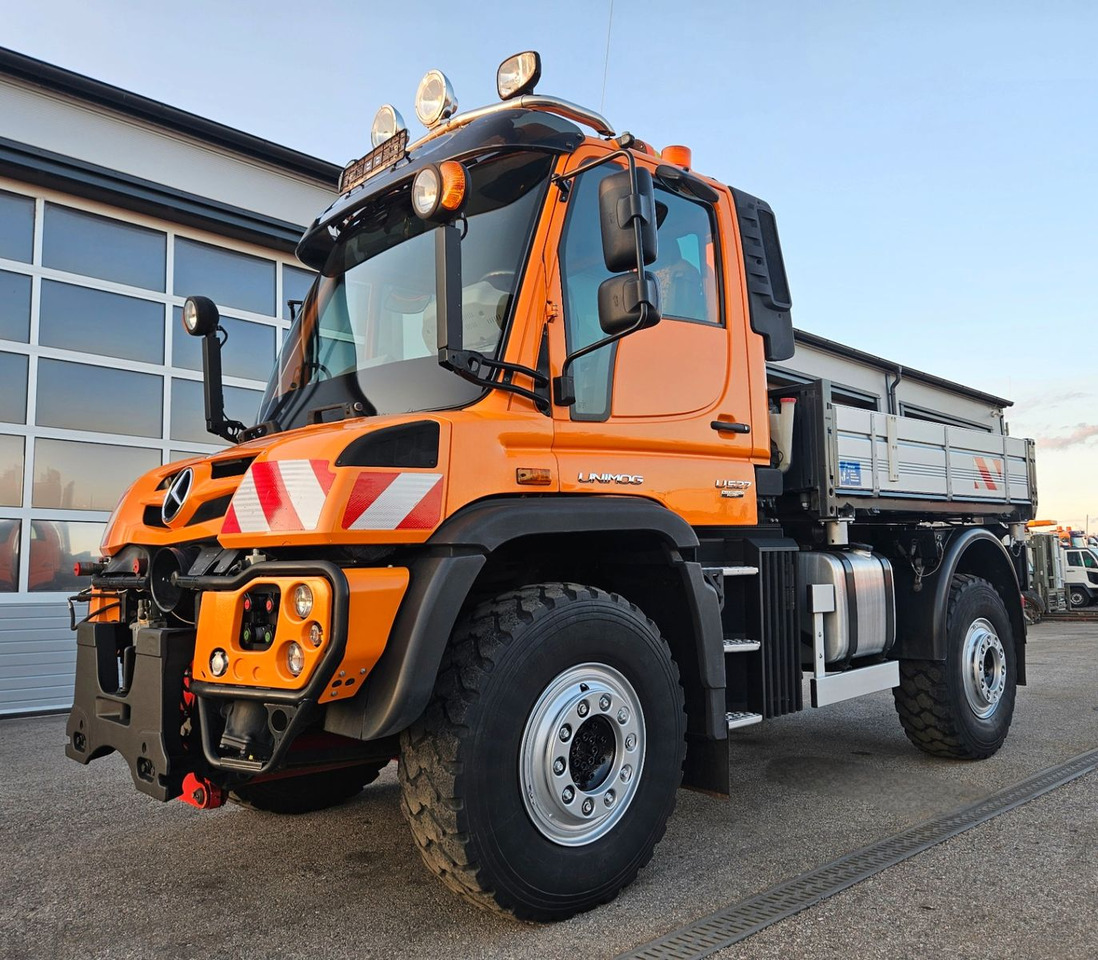 Unimog U527 UGE Euro6 VarioPilot Hydrostat - Camión volquete: foto 1 Unimog U527 UGE Euro6 VarioPilot Hydrostat - Camión volquete: foto 1