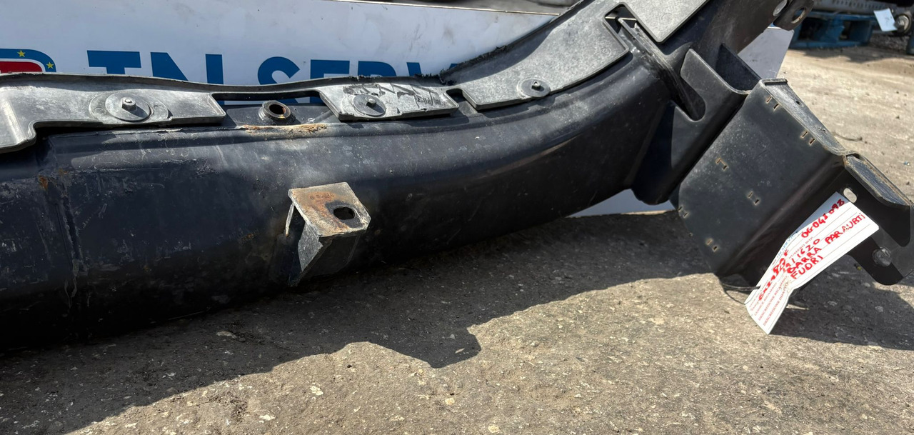 Barra paraurti DAF - Parachoques para Camión: foto 3 Barra paraurti DAF - Parachoques para Camión: foto 3