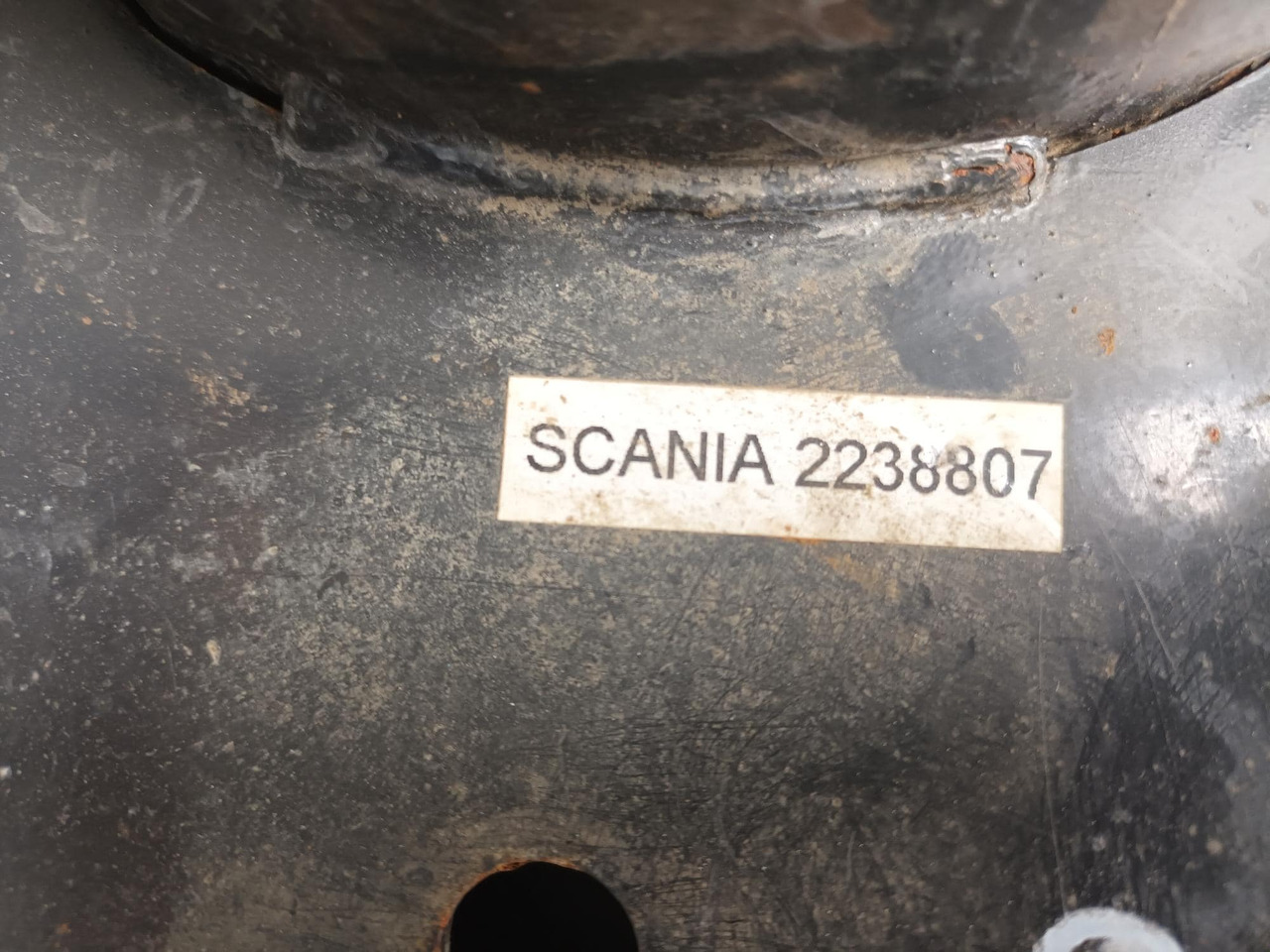 Supporto trasmissione Scania - Eje y piezas: foto 2 Supporto trasmissione Scania - Eje y piezas: foto 2