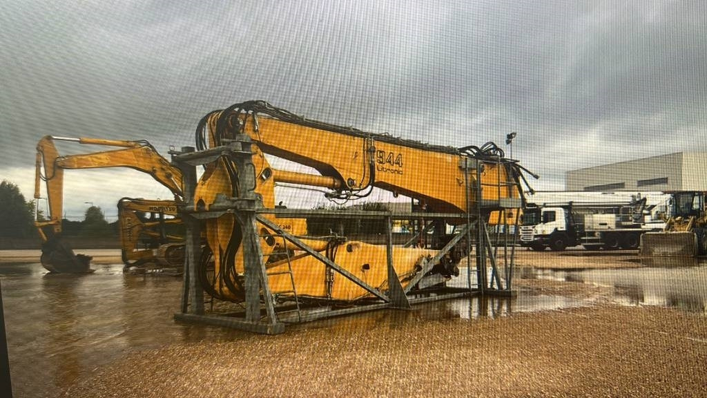 Liebherr R944B UH-HD 2 Arms - Excavadora de demolición: foto 2 Liebherr R944B UH-HD 2 Arms - Excavadora de demolición: foto 2