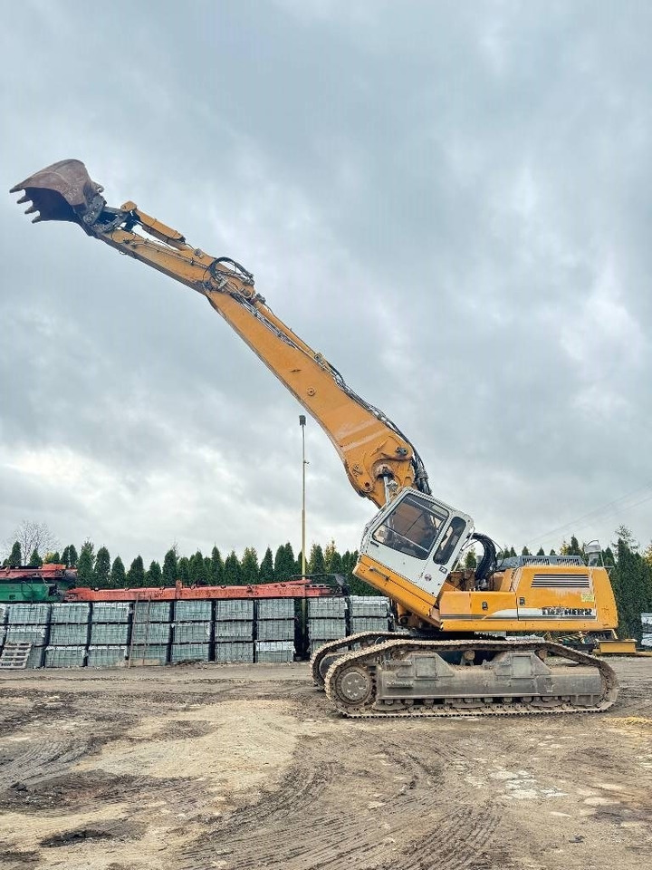 Liebherr R944B UH-HD 2 Arms - Excavadora de demolición: foto 1 Liebherr R944B UH-HD 2 Arms - Excavadora de demolición: foto 1
