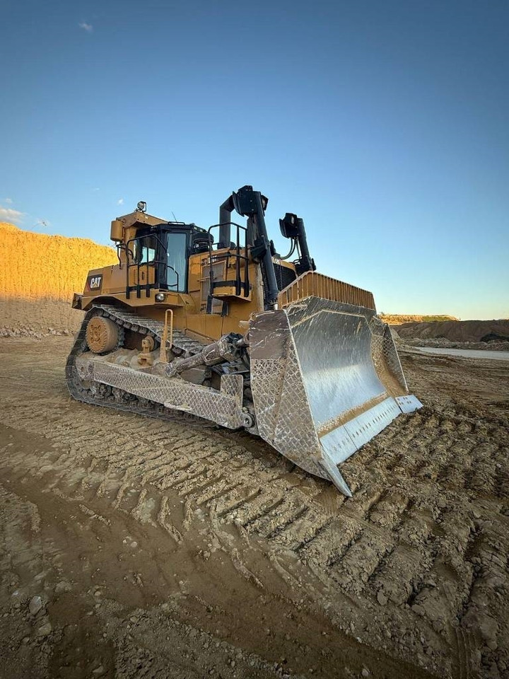 CAT D 10 T - Bulldozer: foto 1 CAT D 10 T - Bulldozer: foto 1