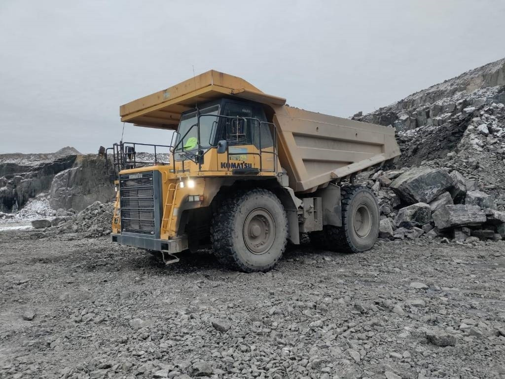 Komatsu HD605-7 - Dúmper rígido: foto 2 Komatsu HD605-7 - Dúmper rígido: foto 2