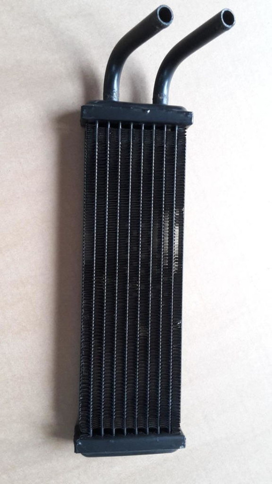RADIATORE RISCALDAMENTO EVOLUTON B YN20M00107S027 - Radiador: foto 1 RADIATORE RISCALDAMENTO EVOLUTON B YN20M00107S027 - Radiador: foto 1