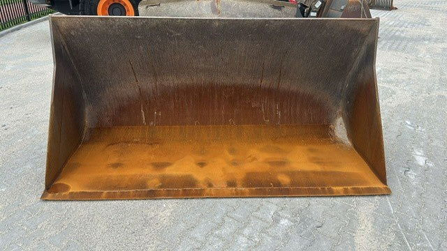 Volvo Graaf bak L60 L70 L90 L110 - Cazo cargador: foto 4 Volvo Graaf bak L60 L70 L90 L110 - Cazo cargador: foto 4