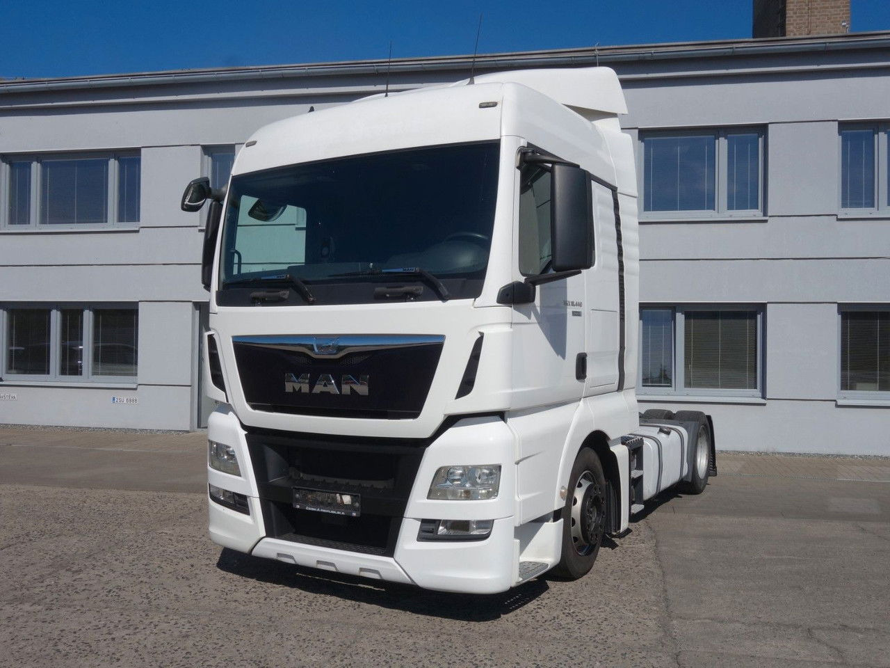 MAN TGX 18.440 XLX, E6, LD - Cabeza tractora: foto 1 MAN TGX 18.440 XLX, E6, LD - Cabeza tractora: foto 1