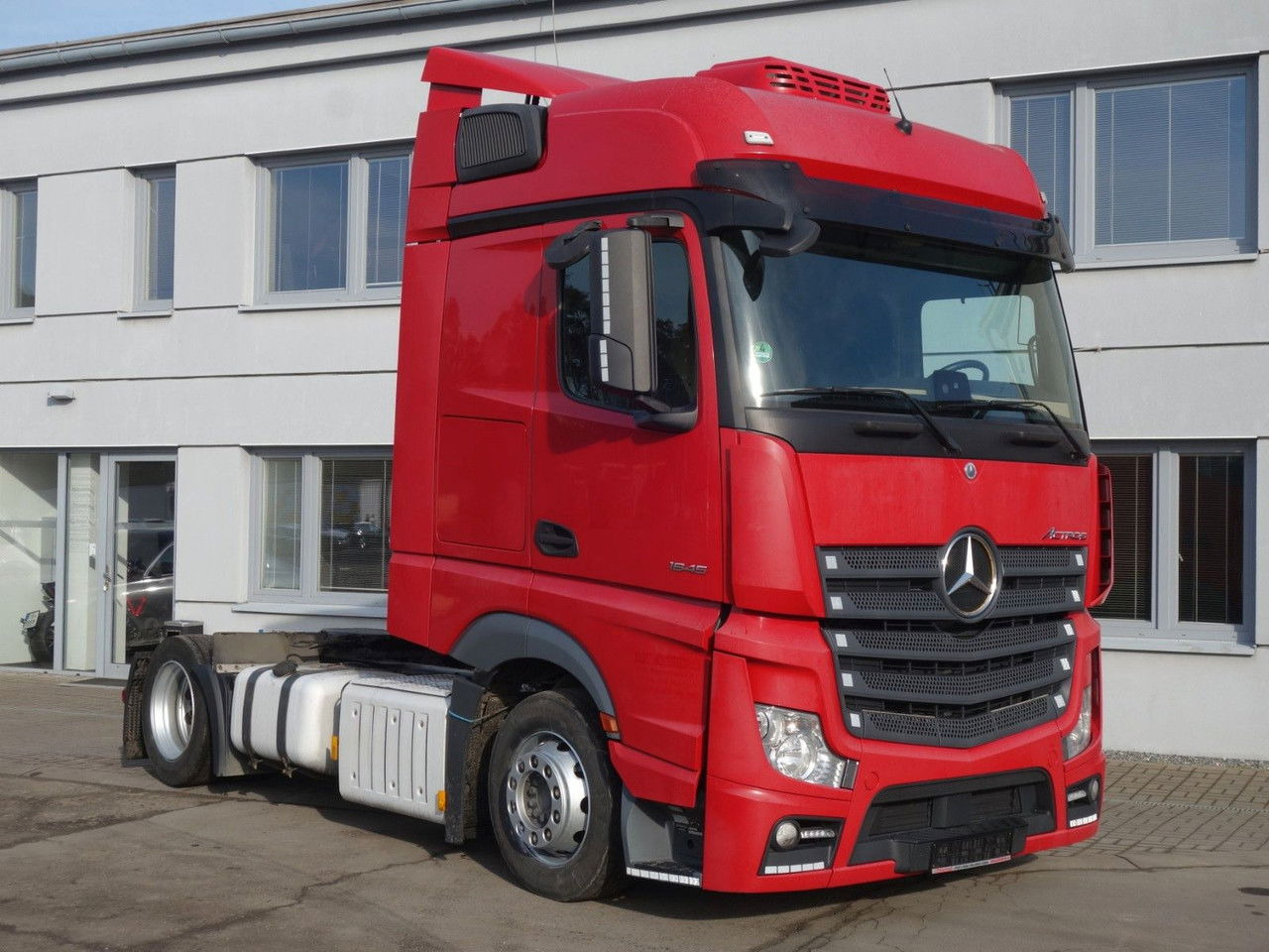 Mercedes-Benz Actros 1845 Lsnrl, Lowdeck, Standklima, 2 Stk. - Cabeza tractora: foto 3 Mercedes-Benz Actros 1845 Lsnrl, Lowdeck, Standklima, 2 Stk. - Cabeza tractora: foto 3