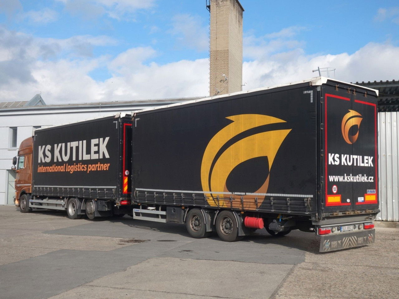 DAF XF 480 SSC, 120 cbm, Durchfahren - Camión lona: foto 4 DAF XF 480 SSC, 120 cbm, Durchfahren - Camión lona: foto 4