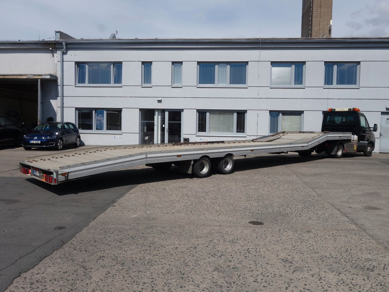 Iveco Daily 35 S 17 mit Anhänger für 3 PKW - Camión portavehículos: foto 5 Iveco Daily 35 S 17 mit Anhänger für 3 PKW - Camión portavehículos: foto 5