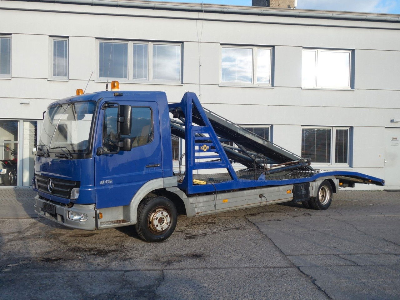 Mercedes-Benz Atego 815 für 2 PKW - Camión portavehículos: foto 3 Mercedes-Benz Atego 815 für 2 PKW - Camión portavehículos: foto 3