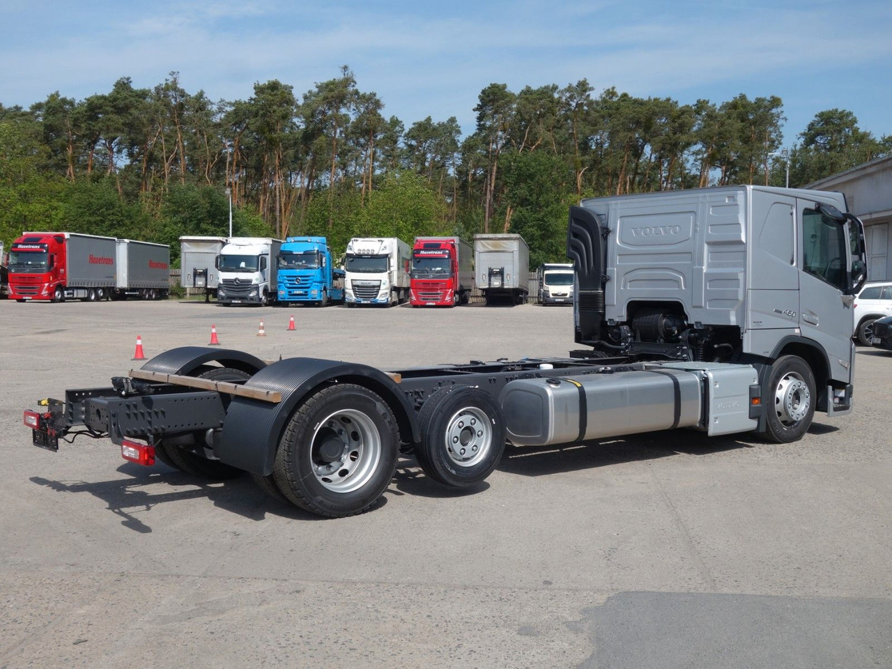 Volvo FM13 460 6x2 Neue RTO , Kassbohrer, Rolfo, Rimo - Camión chasis: foto 4 Volvo FM13 460 6x2 Neue RTO , Kassbohrer, Rolfo, Rimo - Camión chasis: foto 4