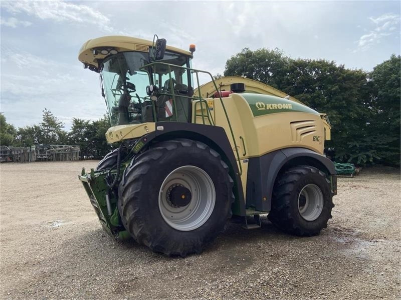 Krone Big X 630 m. Easyflow S380 & Easycollect 900 - Cosechadora de forraje: foto 1 Krone Big X 630 m. Easyflow S380 & Easycollect 900 - Cosechadora de forraje: foto 1