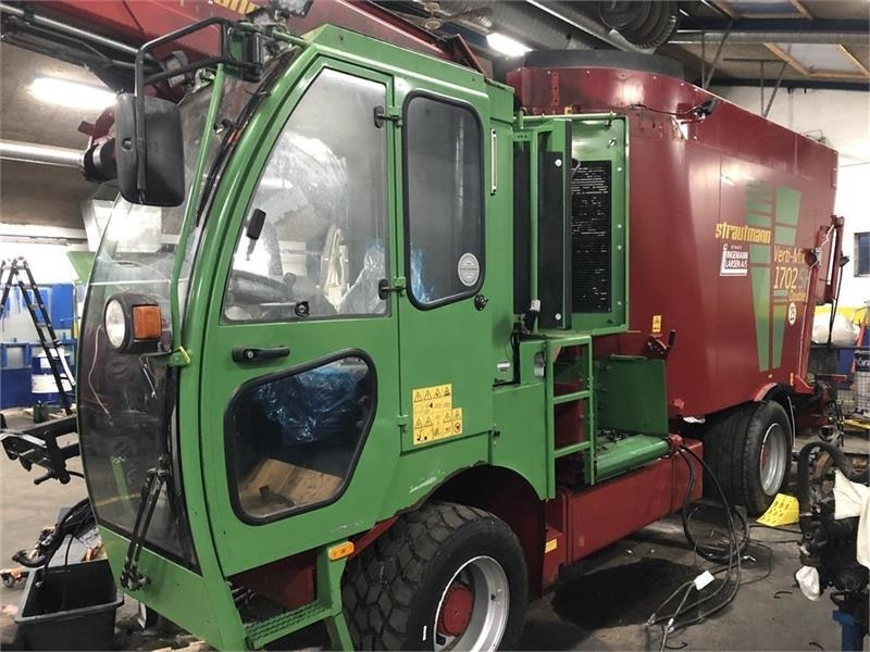 Strautmann Verti-Mix SF1702 Selvkørende blander - Desensiladora: foto 5 Strautmann Verti-Mix SF1702 Selvkørende blander - Desensiladora: foto 5