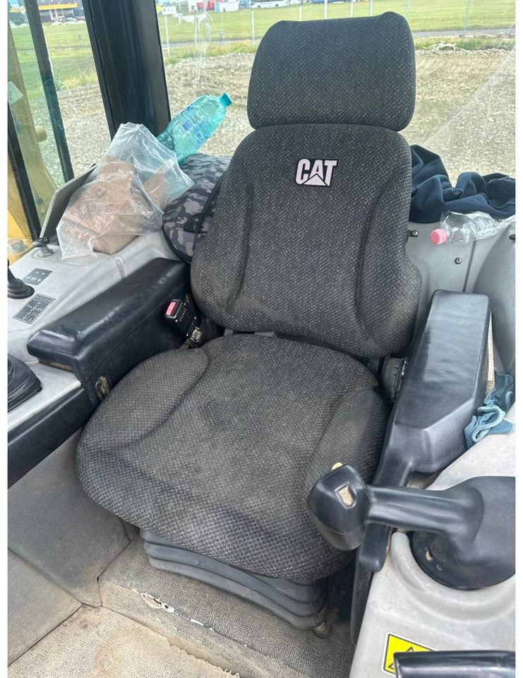 Bulldozer CAT D6NXL: foto 8 Bulldozer CAT D6NXL: foto 8