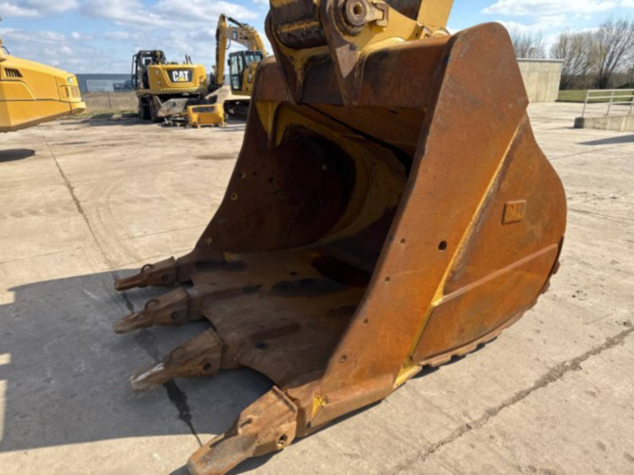 Excavadora de cadenas CAT 374: foto 8